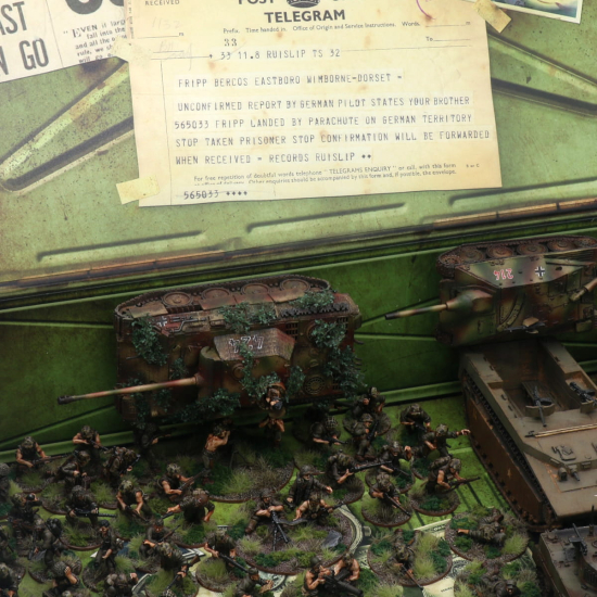 Pudełko Magnetyczne do Bolt Action z Tylną Płytką , Safe and Sound